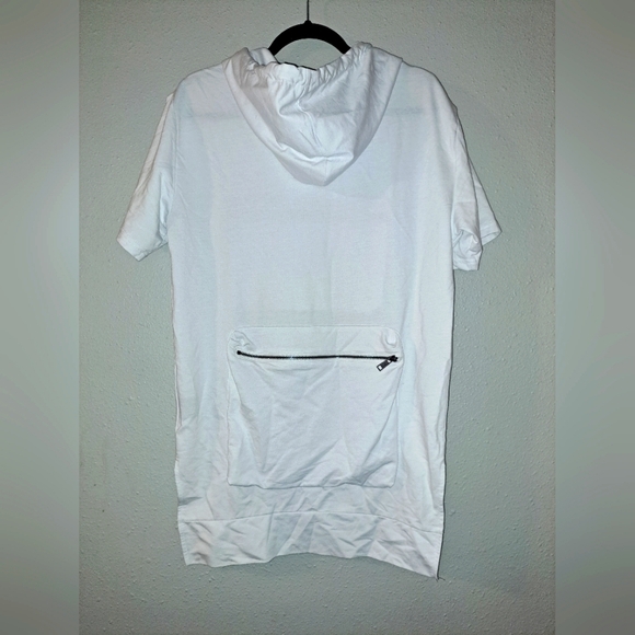 BewakoofMens Black Color Blocked Sweatshirt - Picture 11 of 11